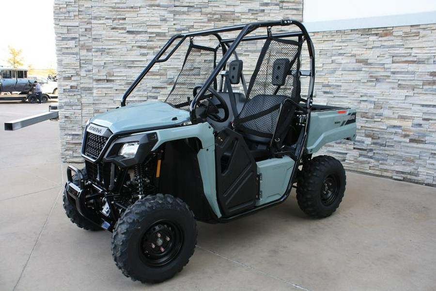 2026 Honda® SXS520M2T