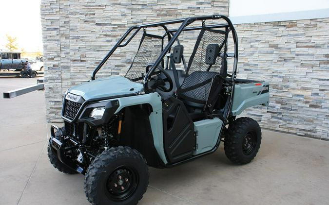 2026 Honda® SXS520M2T