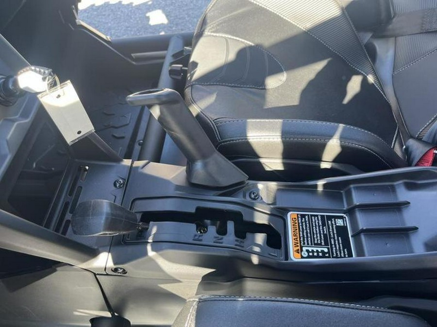 2026 Can-Am® Maverick X3 Max X RS Turbo RR Triple Black_4.5 in