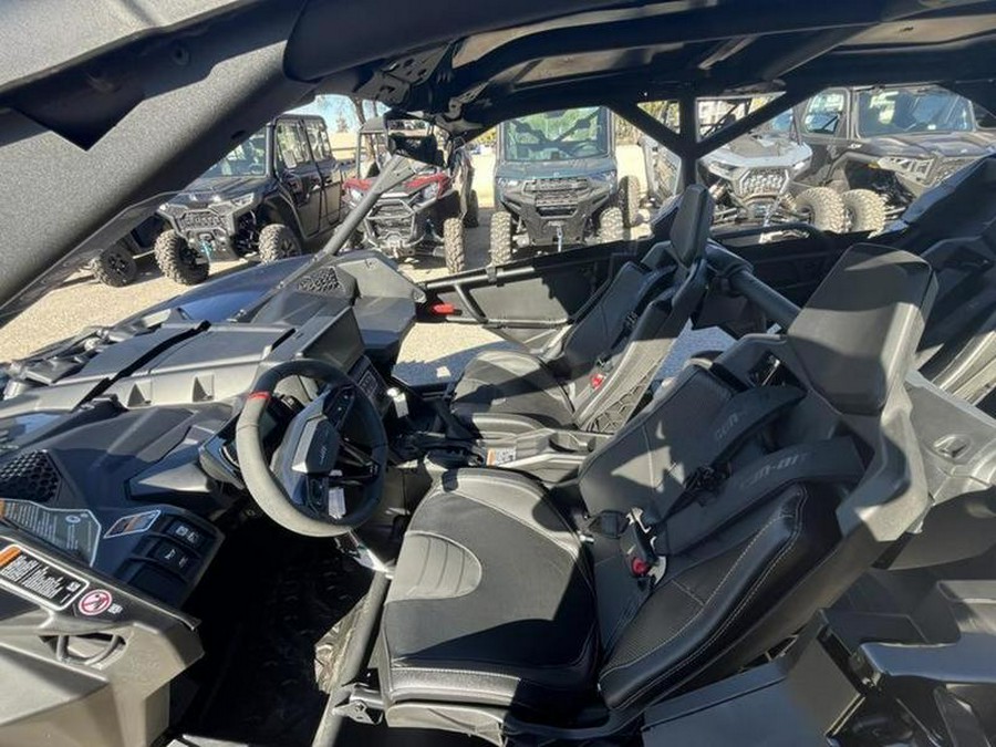 2026 Can-Am® Maverick X3 Max X RS Turbo RR Triple Black_4.5 in