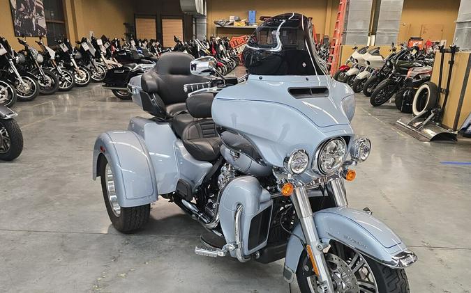 FLHTCUTG 2023 Tri Glide® Ultra