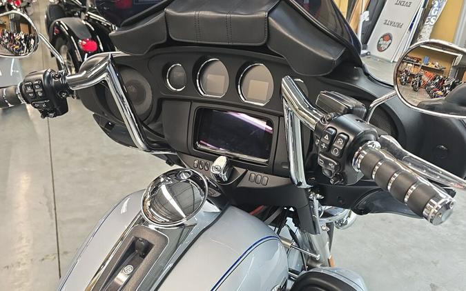 FLHTCUTG 2023 Tri Glide® Ultra