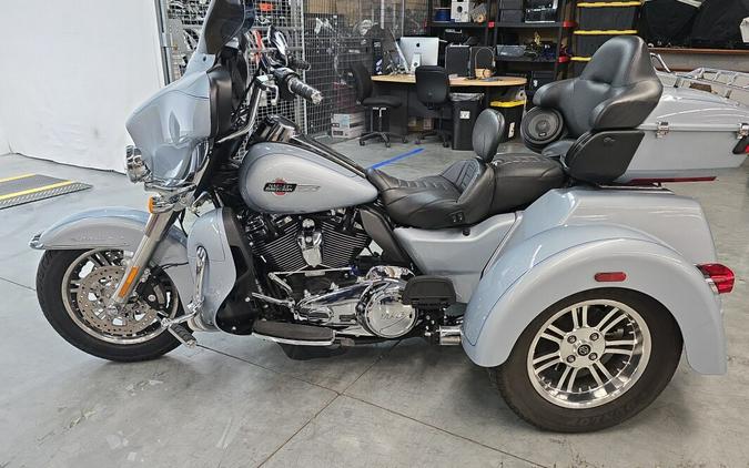 FLHTCUTG 2023 Tri Glide® Ultra