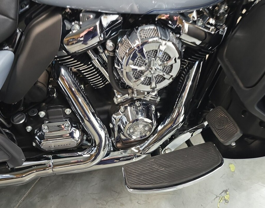 FLHTCUTG 2023 Tri Glide® Ultra