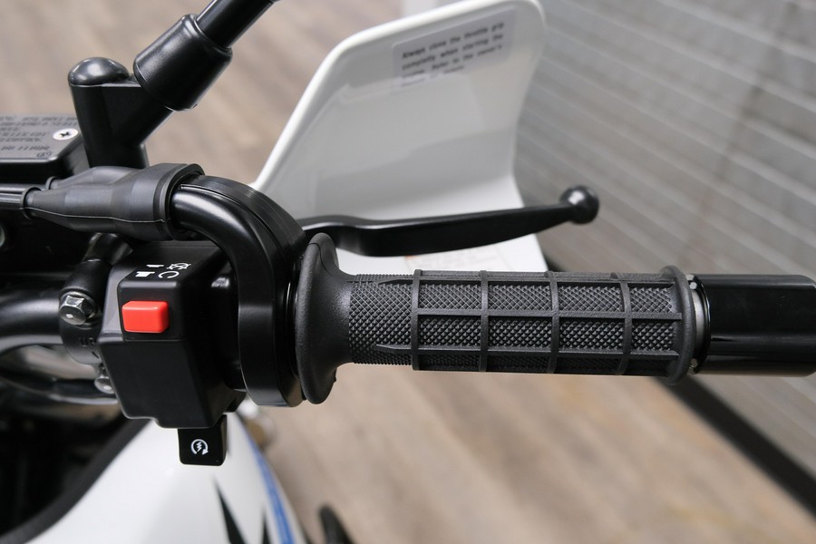 2026 SUZUKI DR650S