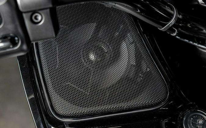 2026 Indian Pursuit Dark Horse 112 w/ PowerBand Audio Ghost