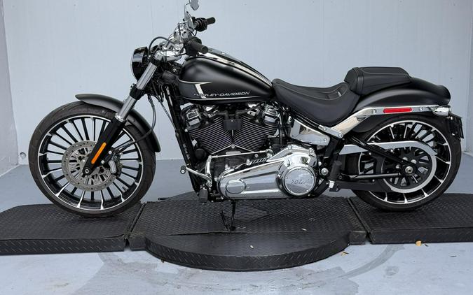 2023 Harley-Davidson Breakout Black Denim