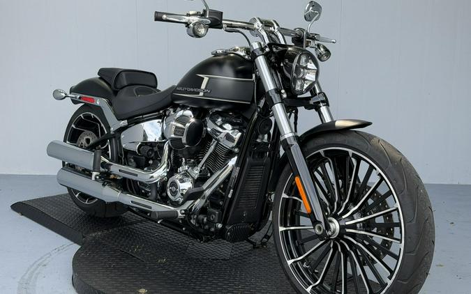 2023 Harley-Davidson Breakout Black Denim