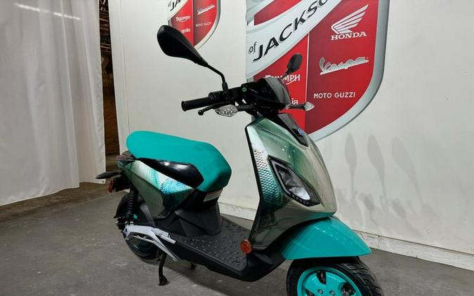 2022 Vespa Piaggio 1 Active 45 MPH Feng Chen Wang