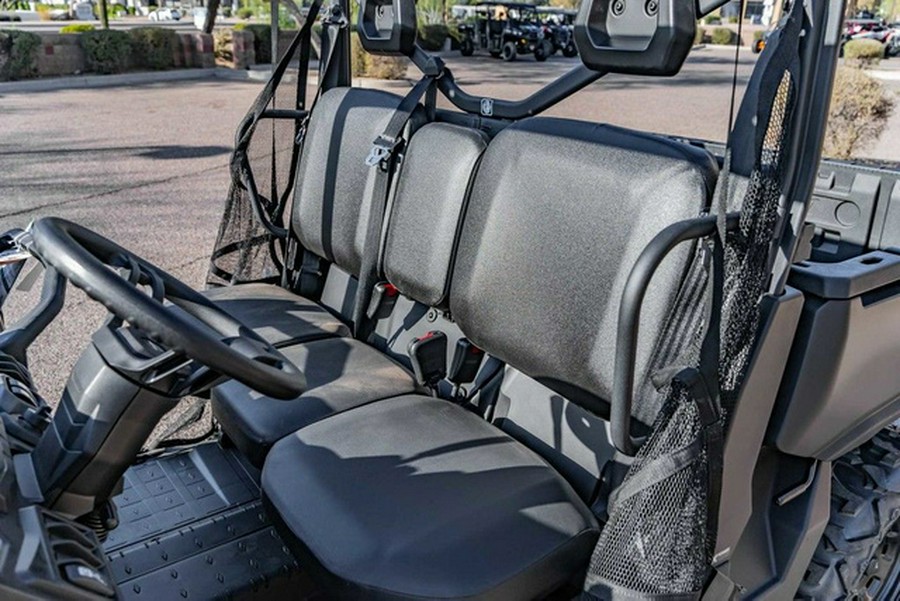 2025 Can-Am Defender HD7
