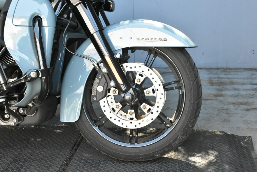 2024 Harley-Davidson Ultra Limited Sharkskin Blue