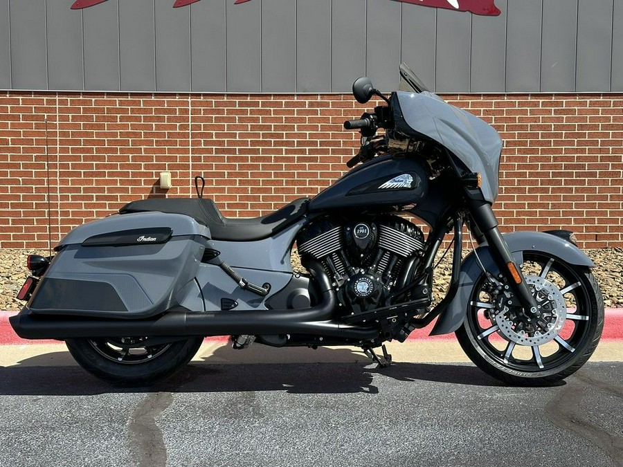 2024 Indian Motorcycle® Chieftain® Dark Horse® with PowerBand Audio Package