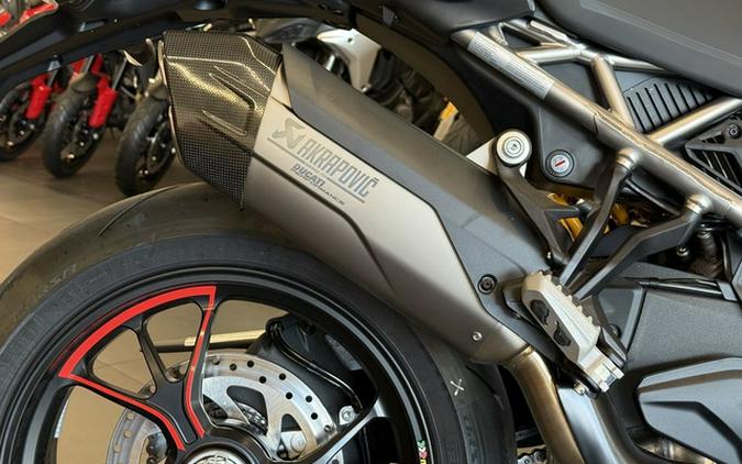 2025 Ducati Multistrada V4 RS