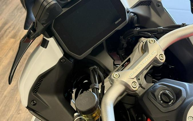 2025 Ducati Multistrada V4 RS