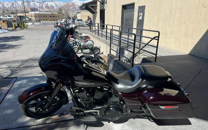 2017 Harley-Davidson® Street Glide® Special