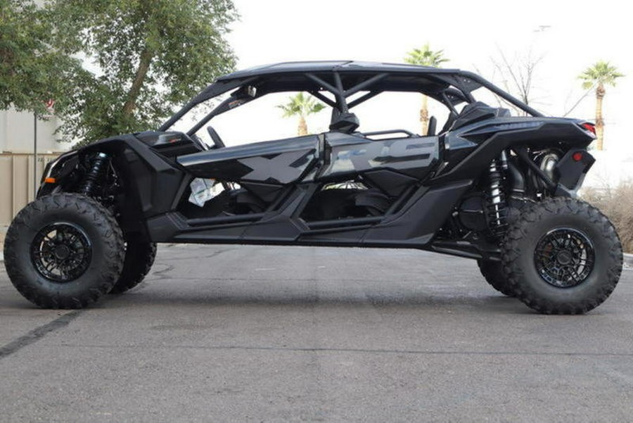 2026 Can-Am® Maverick X3 Max X RS Turbo RR Triple Black_7.6 in.
