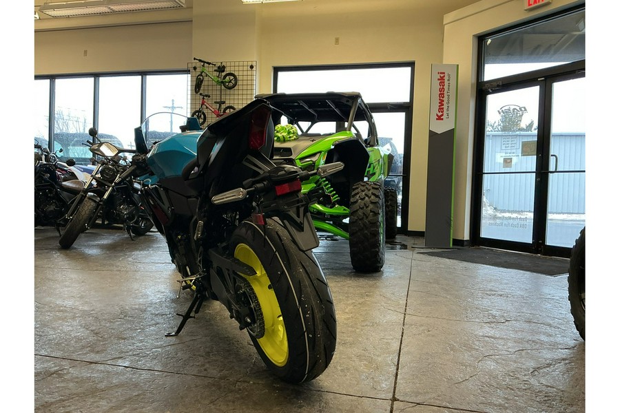 2026 YZF-R7 - Yamaha