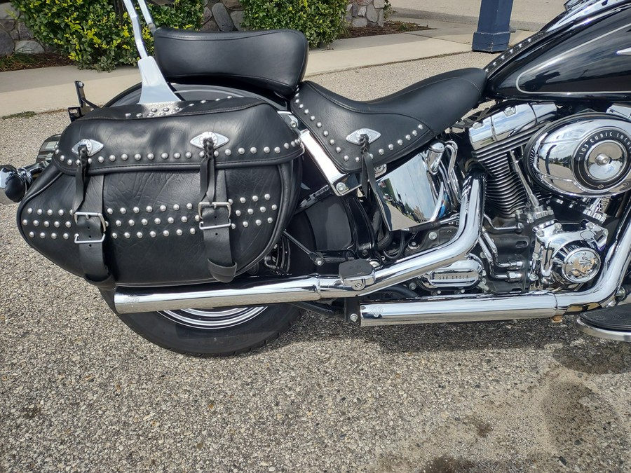 2015 Harley-Davidson® FLSTC Heritage Softail Classic