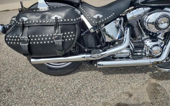 2015 Harley-Davidson® FLSTC Heritage Softail Classic