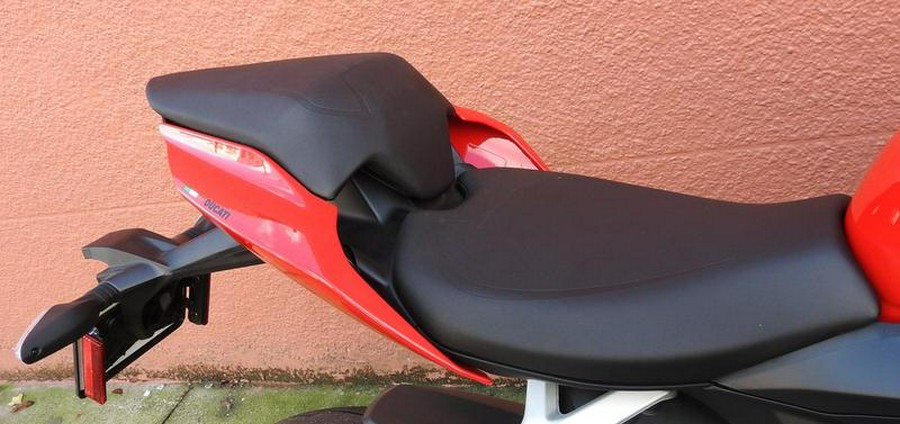 2024 Ducati Streetfighter V2 Red