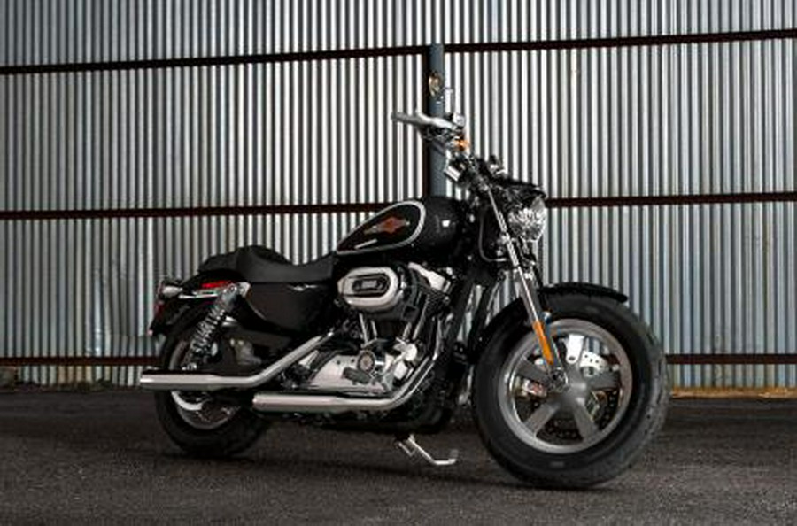 2016 Harley-Davidson Sportster® 1200 Custom