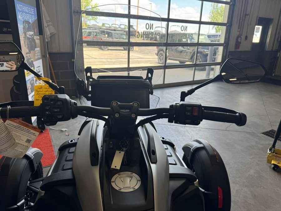 2025 Can-Am® Canyon XT
