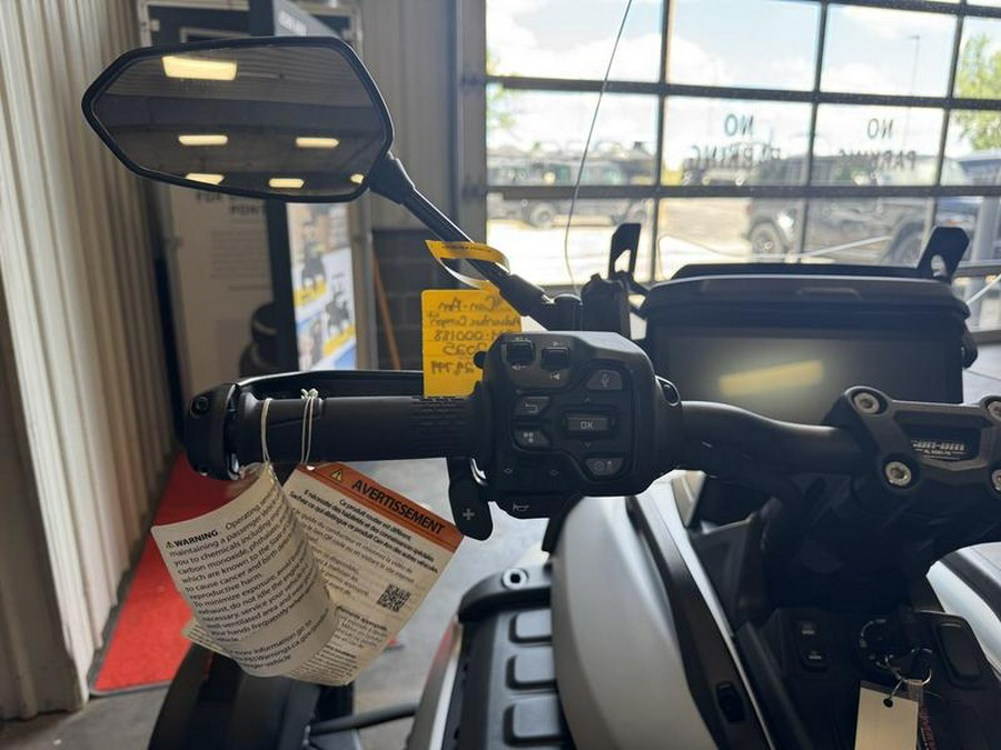 2025 Can-Am® Canyon XT