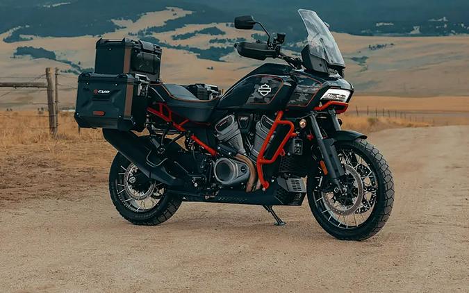 2025 Harley-Davidson CVO™ Pan America®