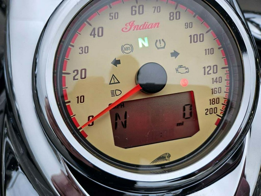 2025 Indian Springfield Black Metallic/Heavy Metallic