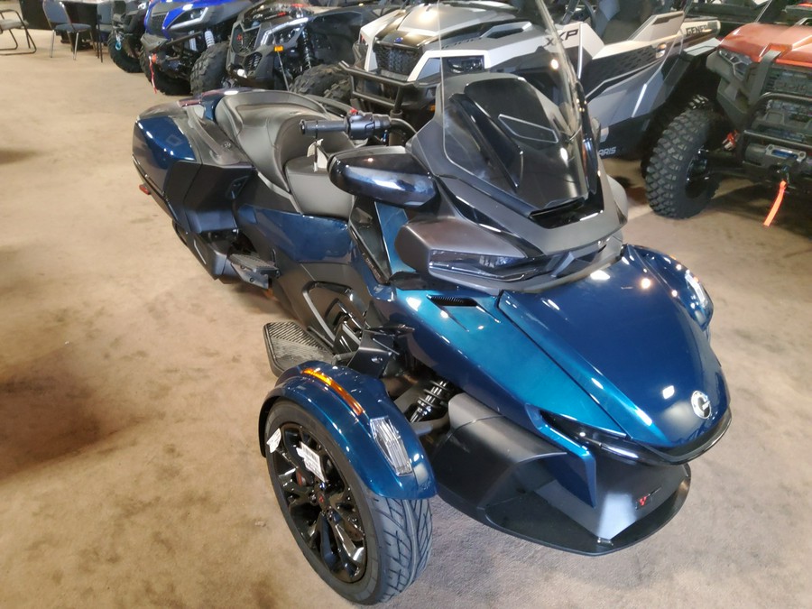 2023 Can-Am™ Spyder RT Base