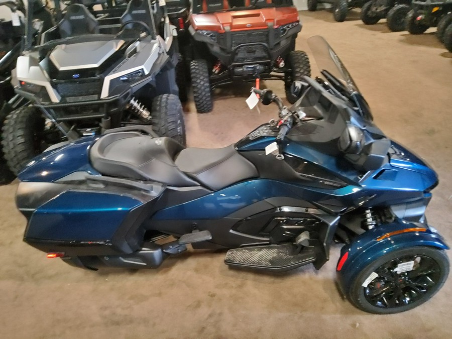 2023 Can-Am™ Spyder RT Base