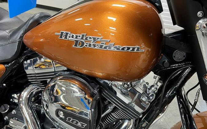 2014 Harley-Davidson FLHX - Street Glide