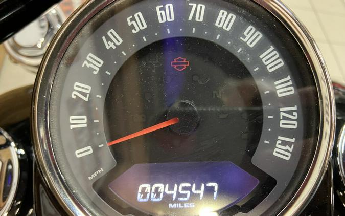 2018 Harley-Davidson® Softail Slim® Vivid Black FLSL