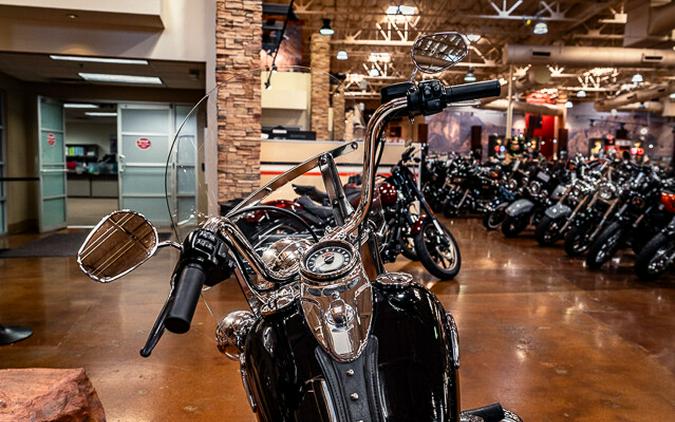 2017 Harley-Davidson Heritage Softail Classic