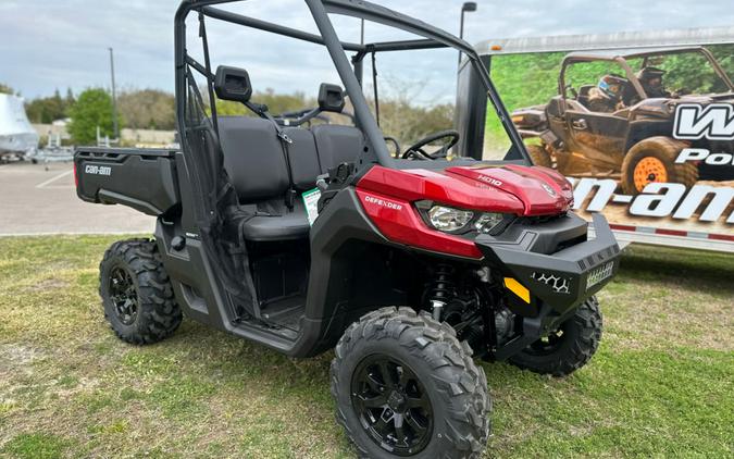 2024 Can-Am® Defender DPS HD10 Fiery Red