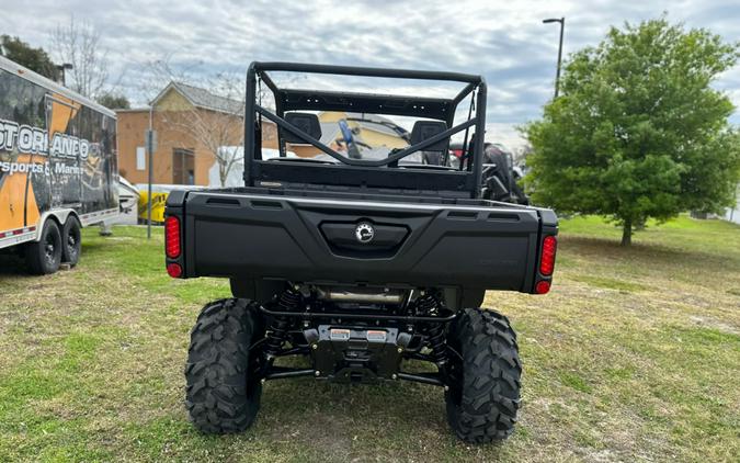 2024 Can-Am® Defender DPS HD10 Fiery Red