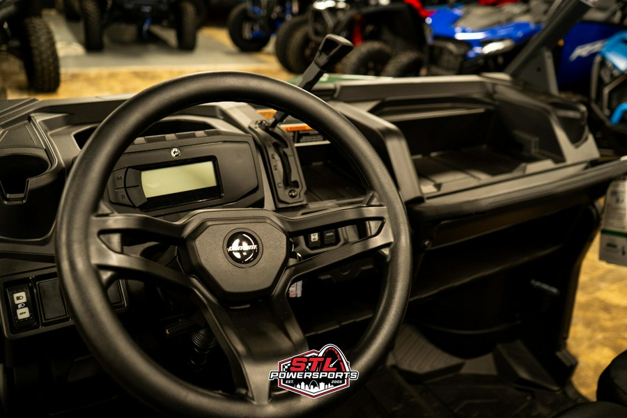 2025 Can-Am Defender DPS HD10