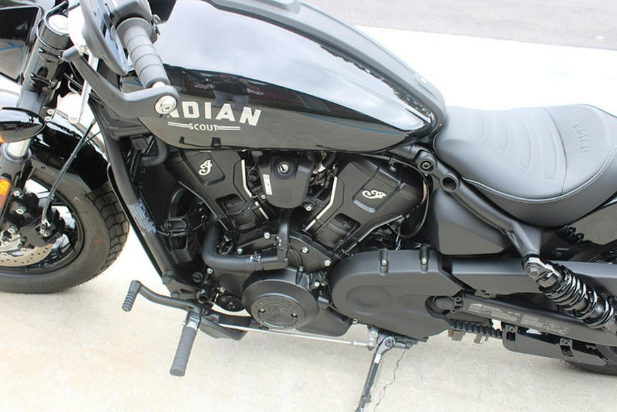 2025 Indian Motorcycle® Scout® Bobber Black Metallic