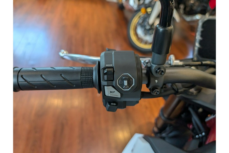 2025 Honda CB750 Hornet