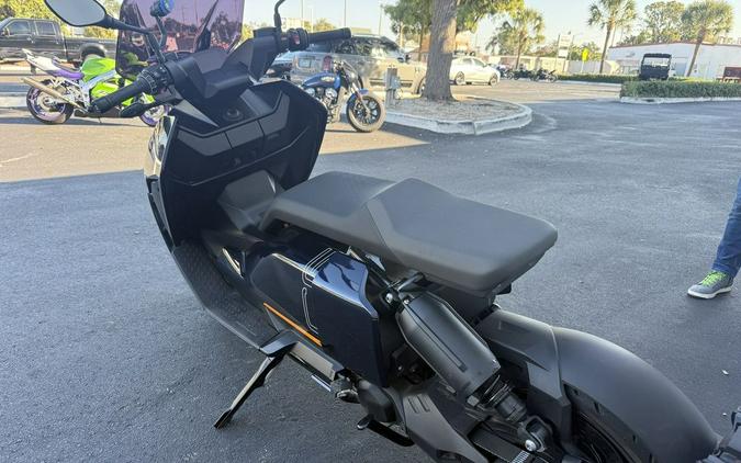 2024 BMW CE 04 Avantgarde