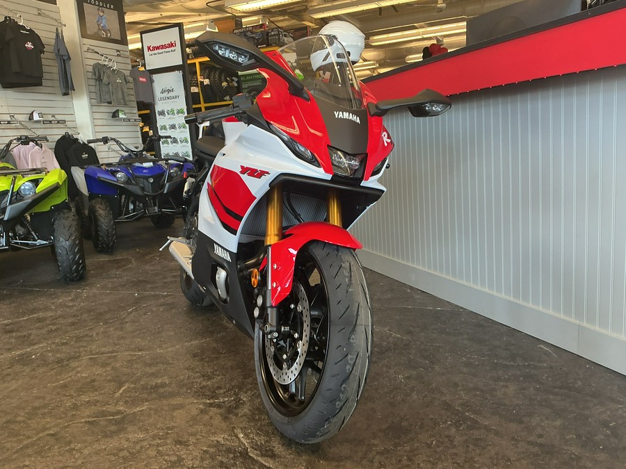 2026 YZF-R7 - Yamaha