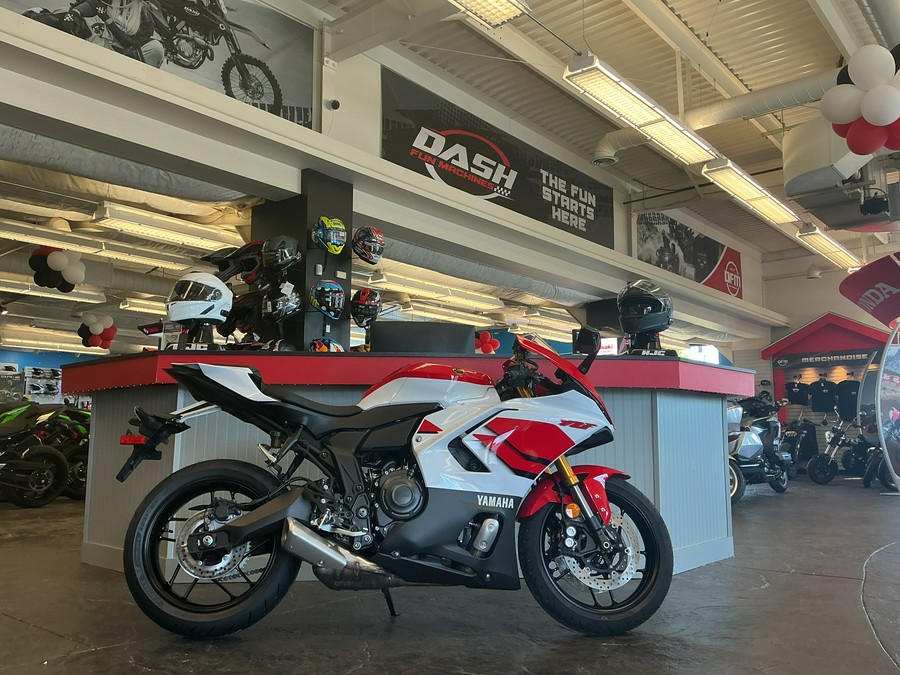 2026 YZF-R7 - Yamaha