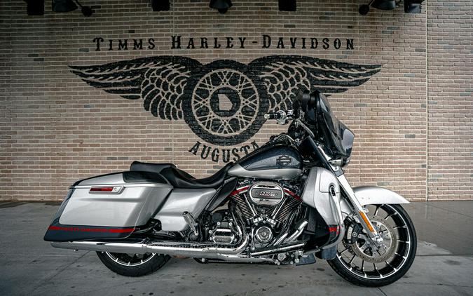 2019 Harley-Davidson® FLHXSE - CVO™ Street Glide®