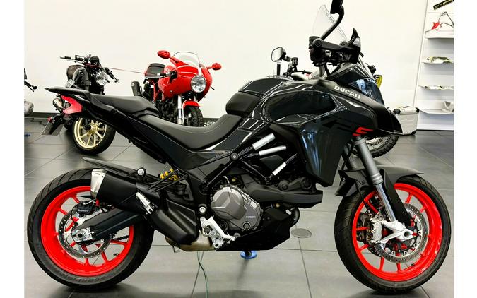 2023 Ducati Multistrada V2 S Street Grey