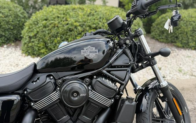 2026 Harley-Davidson Nightster Vivid Black Black Trim