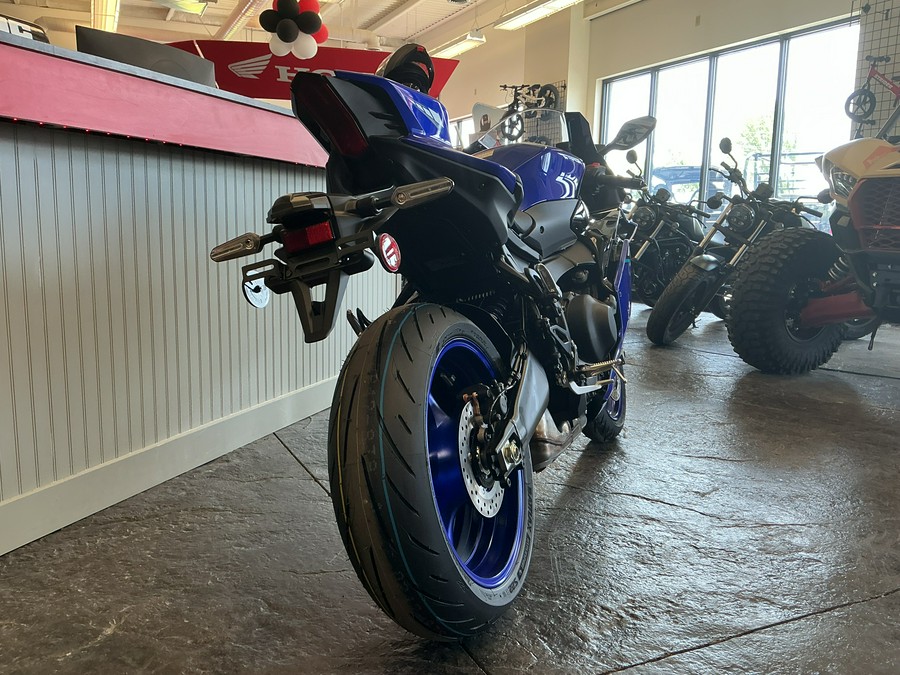 2026 YZF-R9 - Yamaha