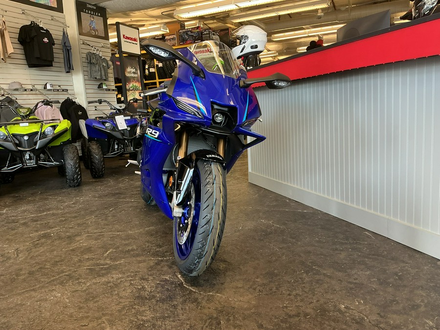 2026 YZF-R9 - Yamaha