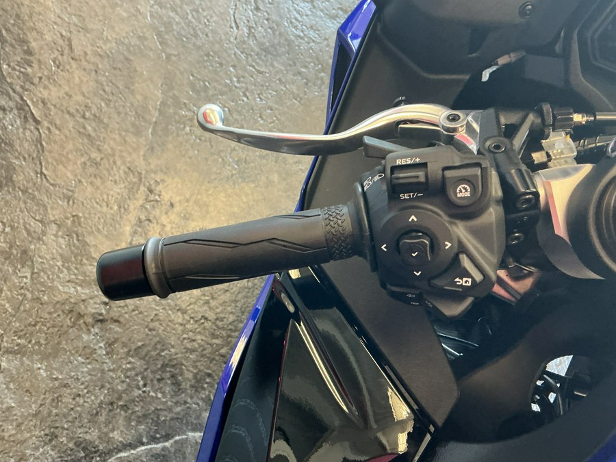 2026 YZF-R9 - Yamaha
