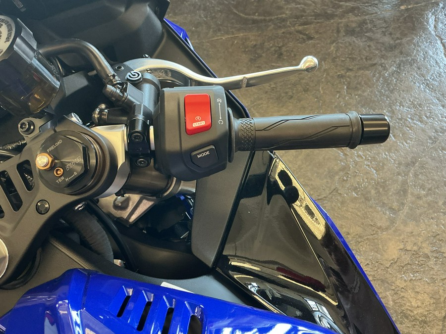 2026 YZF-R9 - Yamaha
