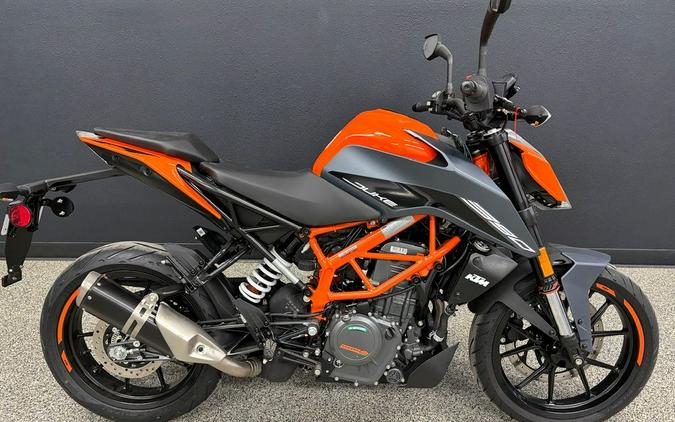 2023 KTM 390 Duke